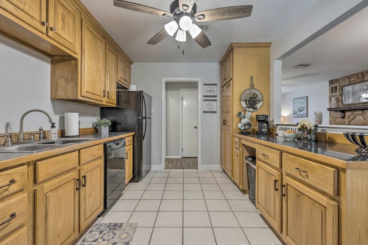 Charming Gulfport Escape Half-Mile To Beach! 외부 사진