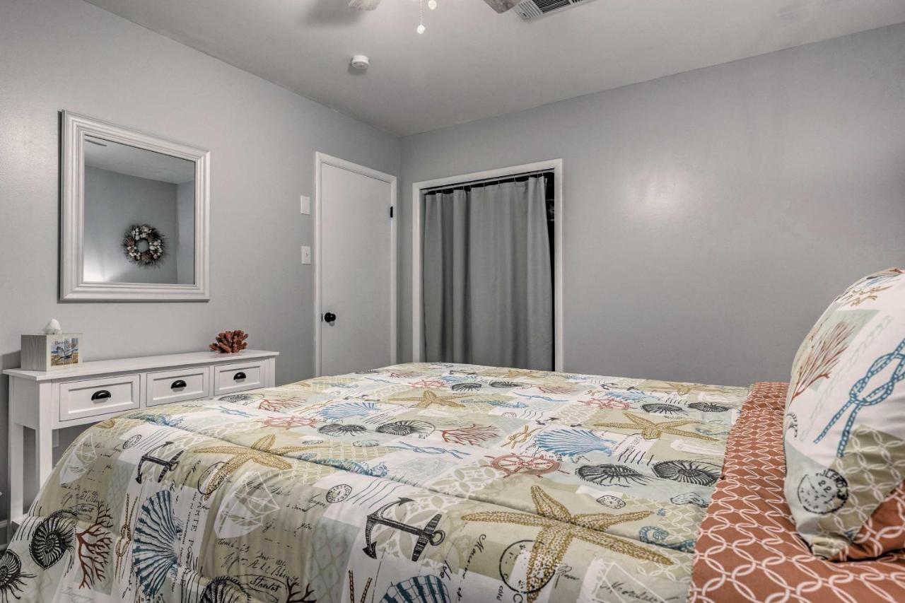 Charming Gulfport Escape Half-Mile To Beach! 외부 사진